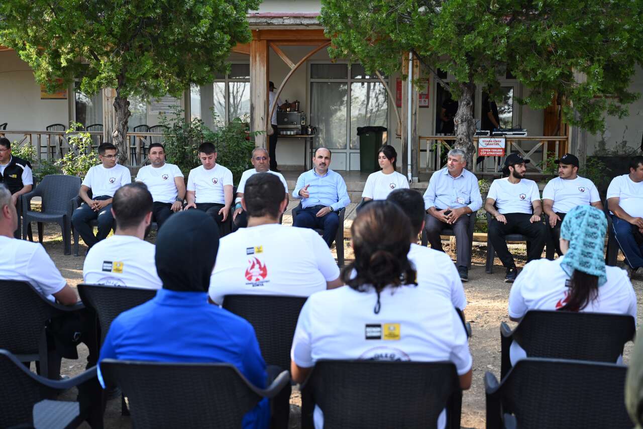 Konya'da afetlere karşı hazırlık zamanı! Başkan Altay gönüllülerle buluştu 5
